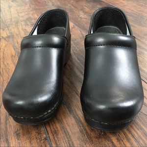 Black Dankso Clog Size 37 Great Condition